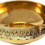 Chitrashila Brass Kuber Metal Diya for Pooja | Aarti Diya/Deepak, Akhand Diya for Puja Oil Lamps for Pooja Room Decoration and Diwali Festival (2.5 inch) (Pack of 1)
