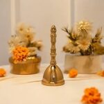 DIVYANTRA Hath Ghanti for Puja Aarti Prayer | Brass Pooja Bell for Temple Home and Office Mandir Diwali Decoration Item | Traditional Religious and Spiritual Item, 5 Inch Height, 135 GMS Copper