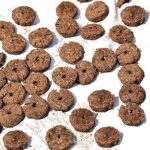 Pure Source India Natural and Pure Cow Dung Mala for Hawan | Pooja Samagri |Holi Puja |Holika Dahan/Upla/badkula/Natural Gobar ki Uple | Kande ki mala (4cm x 1cm- 100 Pieces)